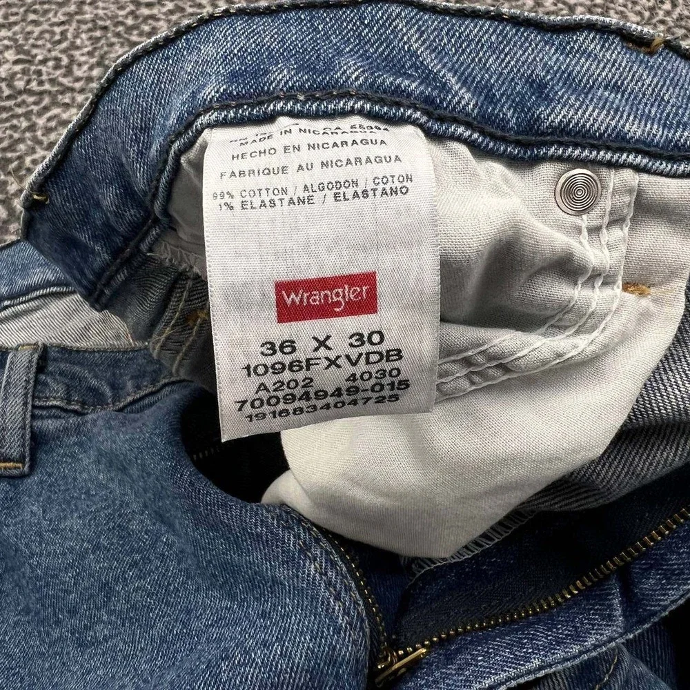 Wrangler‎ Jeans Men 36x30 Blue Straight Fit Denim Pants Outdoor Cotton